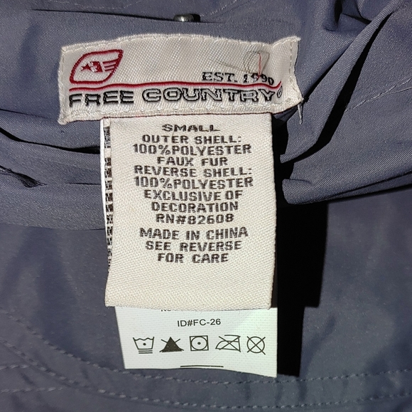 Free Country Grey Reversible Rain Coat. - Picture 11 of 11